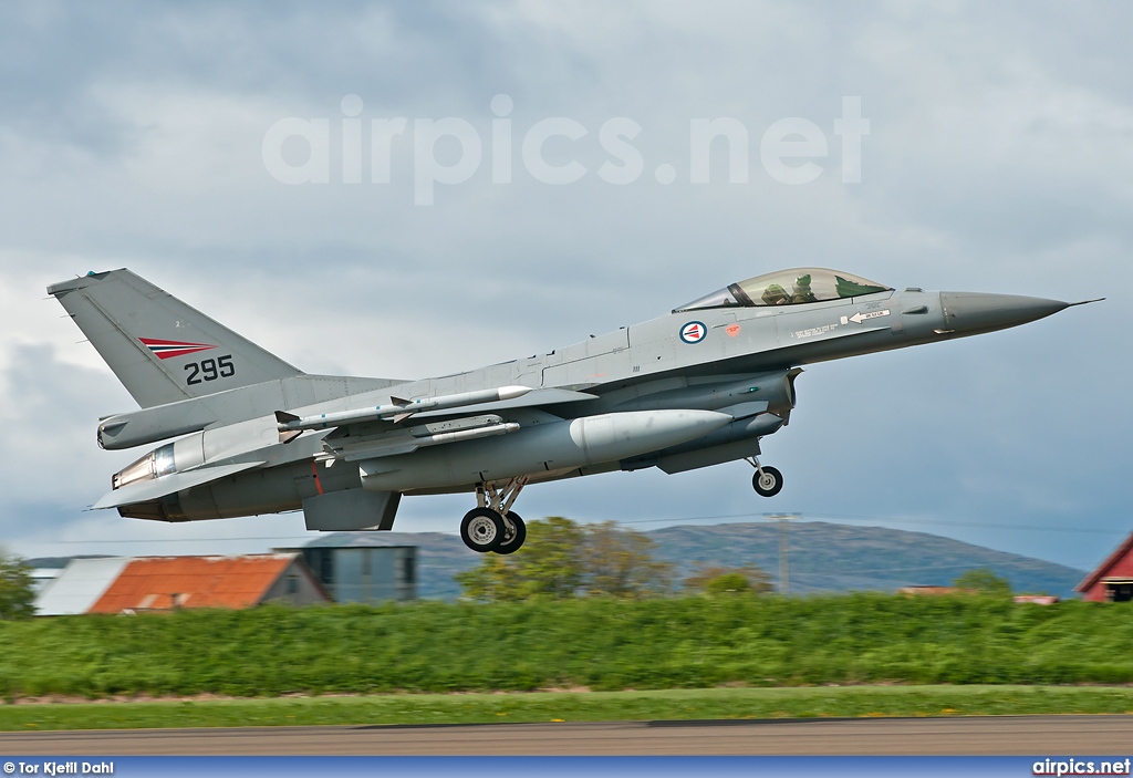 295, Lockheed F-16A CF Fighting Falcon, Royal Norwegian Air Force