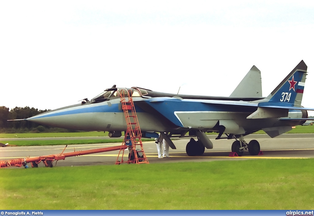 374 white, Mikoyan-Gurevich MiG-31 Foxhound , MiG MAPO