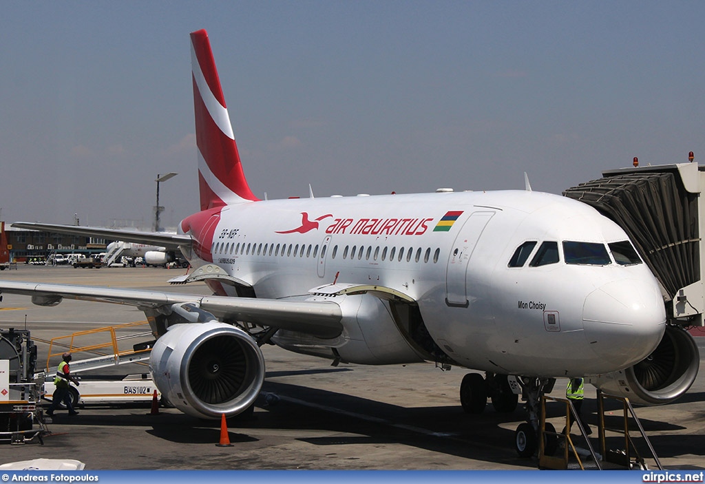 3B-NBF, Airbus A319-100, Air Mauritius