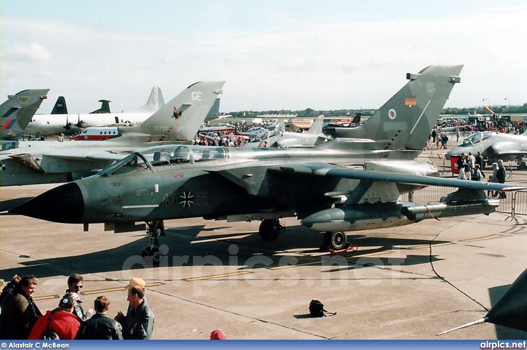 43-71, Panavia Tornado IDS, German Air Force - Luftwaffe