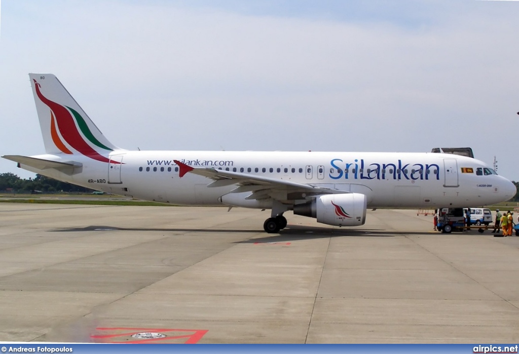 4R-ABO, Airbus A320-200, SriLankan