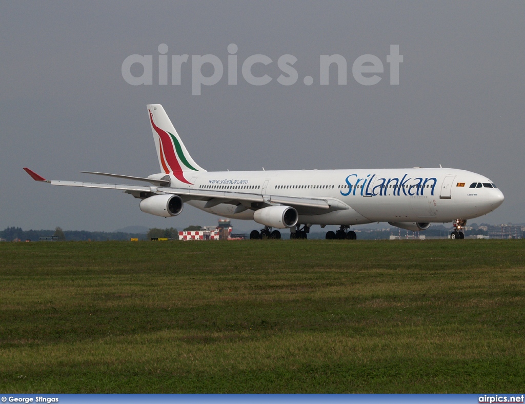 4R-ADB, Airbus A340-300, SriLankan