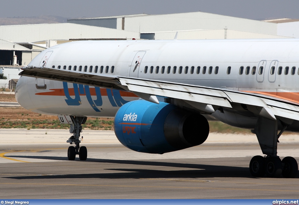 4X-BAU, Boeing 757-300, Arkia Israeli Airlines