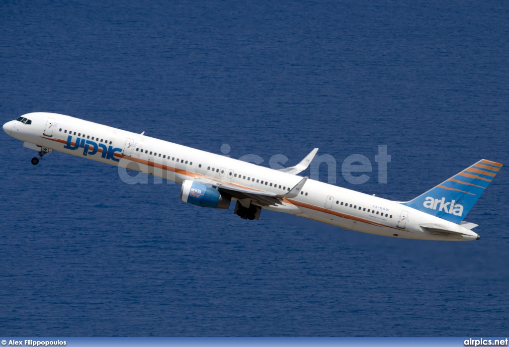 4X-BAW, Boeing 757-300, Arkia Israeli Airlines