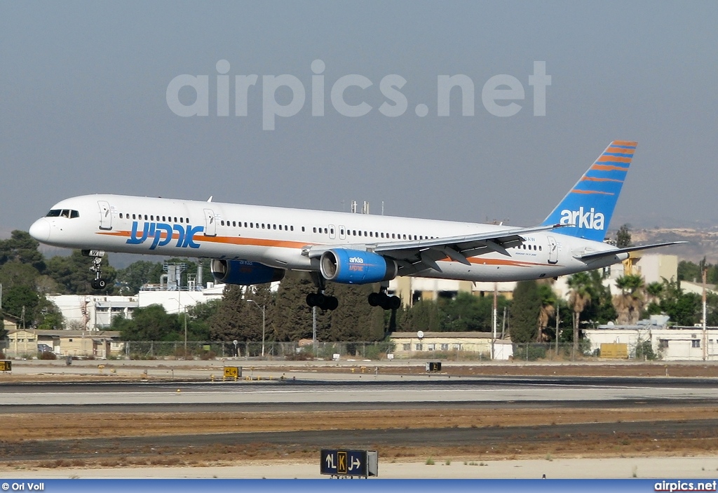 4X-BAW, Boeing 757-300, Arkia Israeli Airlines