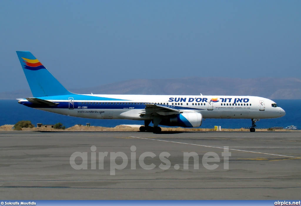 4X-EBM, Boeing 757-200, Sun d'Or International Airlines