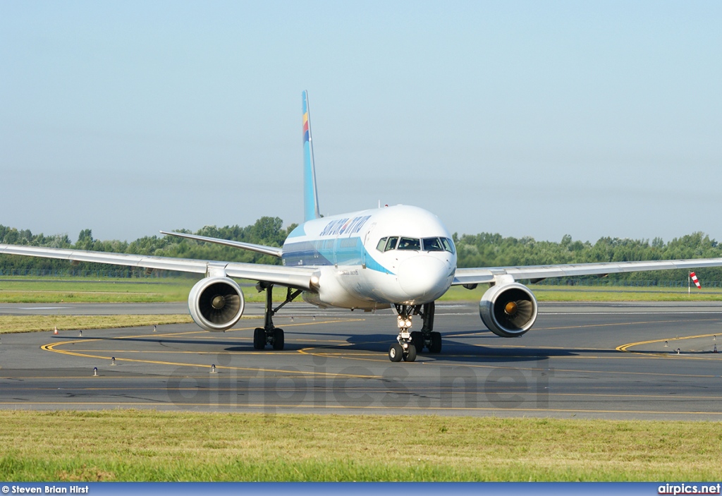 4X-EBT, Boeing 757-200ER, Sun d'Or International Airlines