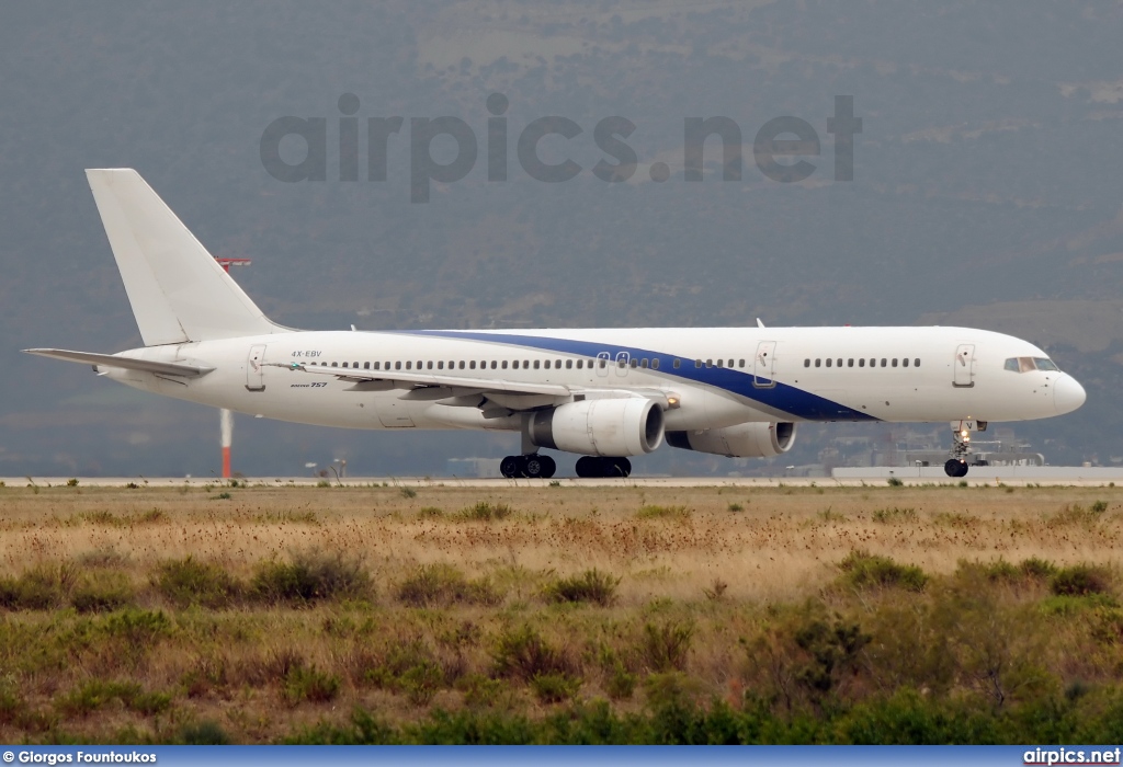 4X-EBV, Boeing 757-200, Sun d'Or International Airlines