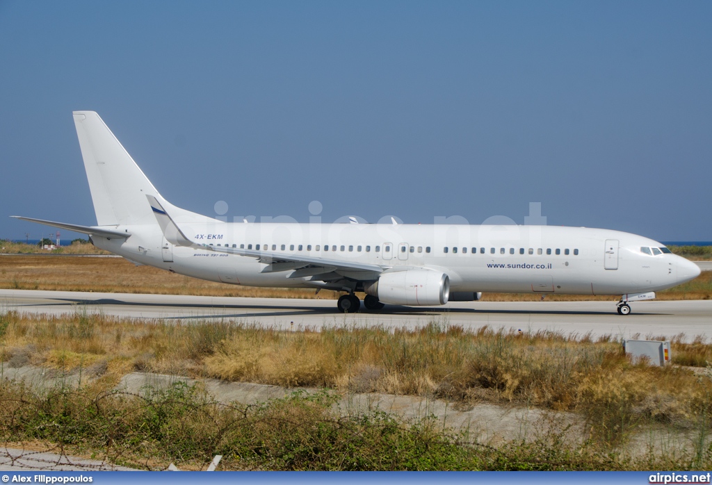 4X-EKM, Boeing 737-800, Sun d'Or International Airlines