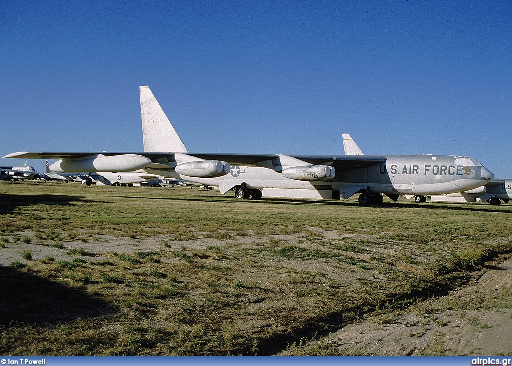 56-0620, Boeing NB-52D Stratofortress, United States Air Force
