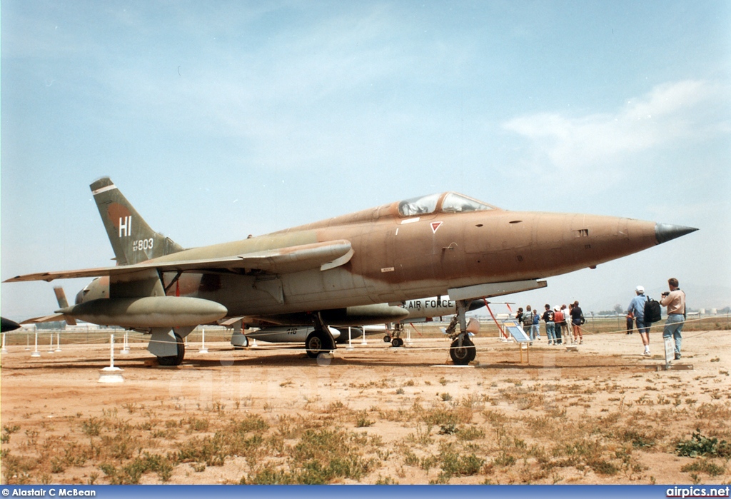 57-5803, Republic F-105B Thundrchief, United States Air Force