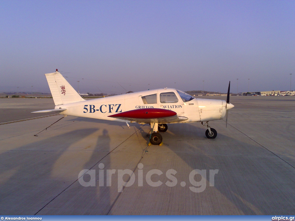 5B-CFZ, Piper PA-28-140 Cherokee, Griffon Aviation