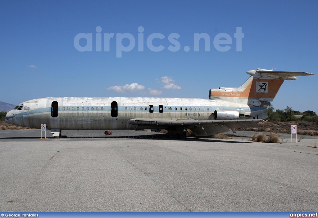 5B-DAB, Hawker Siddeley HS121Trident 2E, Cyprus Airways