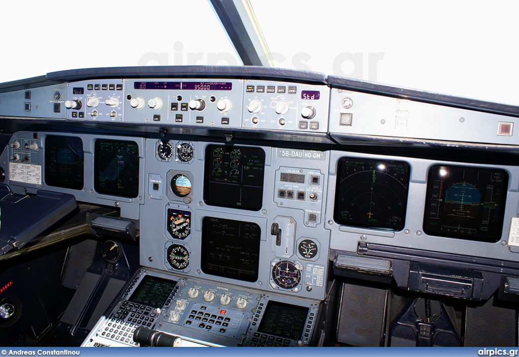 5B-DAU, Airbus A320-200, Cyprus Airways