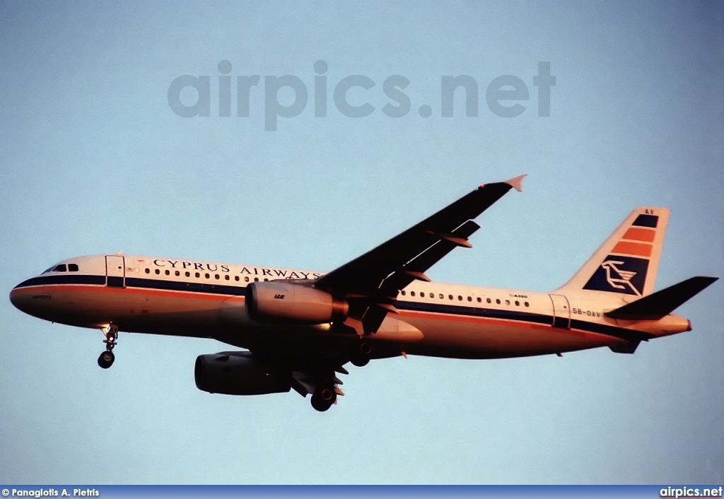 5B-DAV, Airbus A320-200, Cyprus Airways