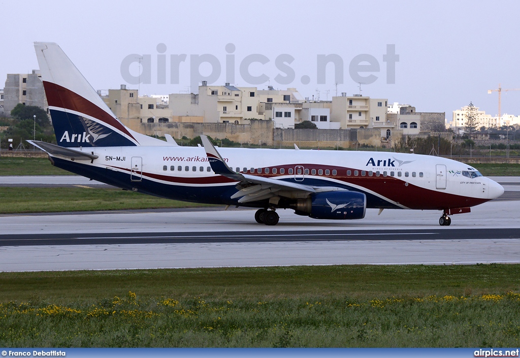 5N-MJI, Boeing 737-700, Arik