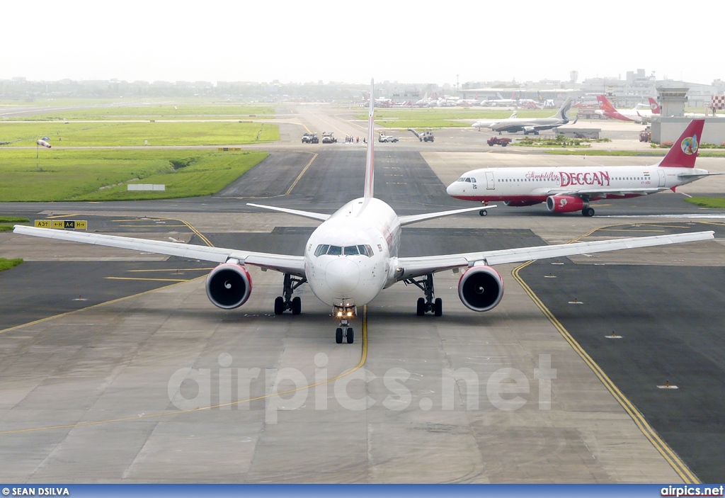 5Y-KQR, Boeing 767-300ER, Kenya Airways