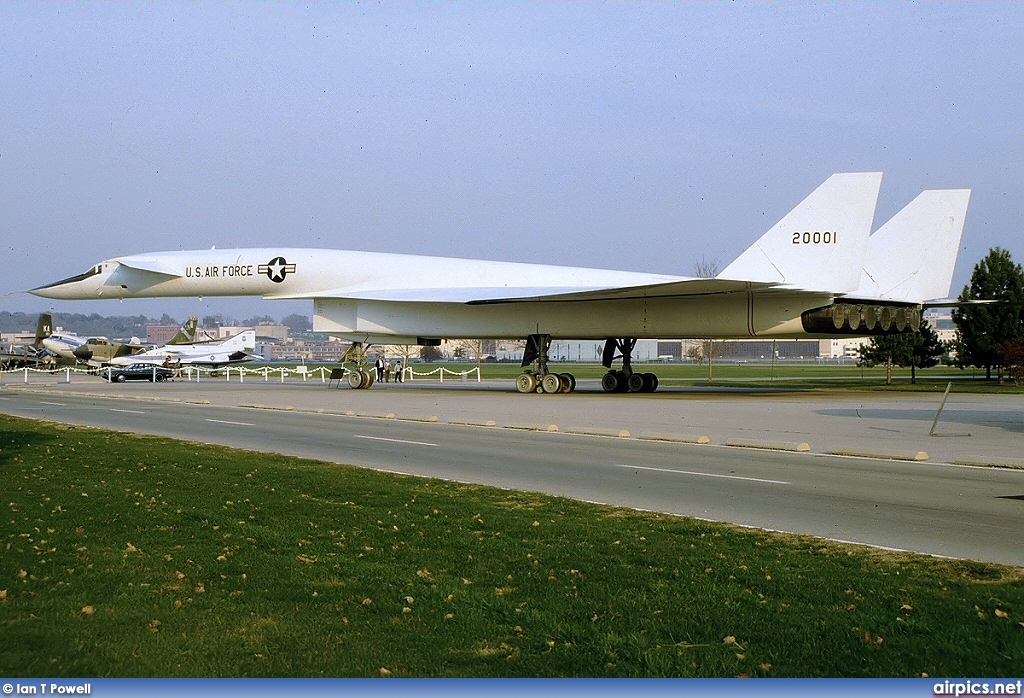62-0001, North American XB-70 Valkyrie, United States Air Force