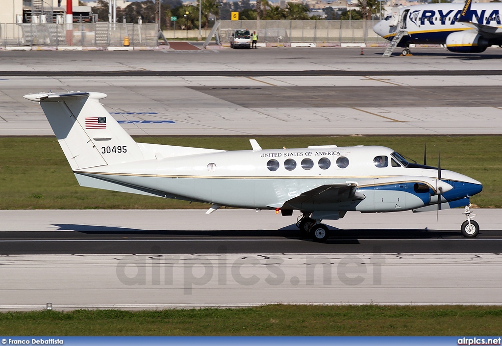 83-0495, Beechcraft C-12D Huron, United States Air Force