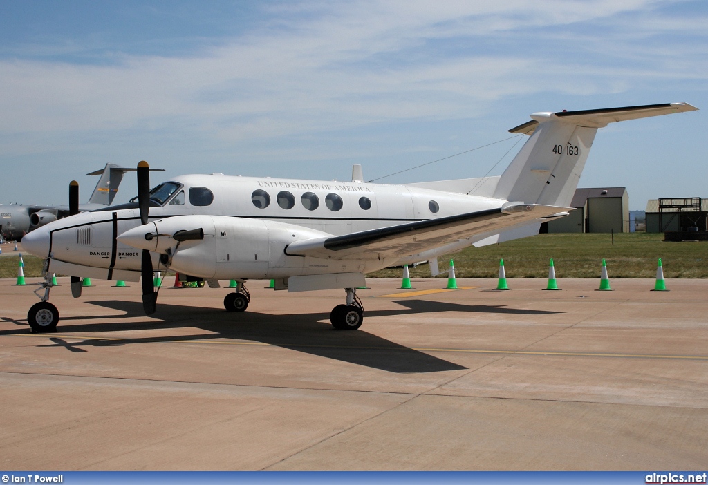 84-00163, Beechcraft C-12U Huron, United States Army