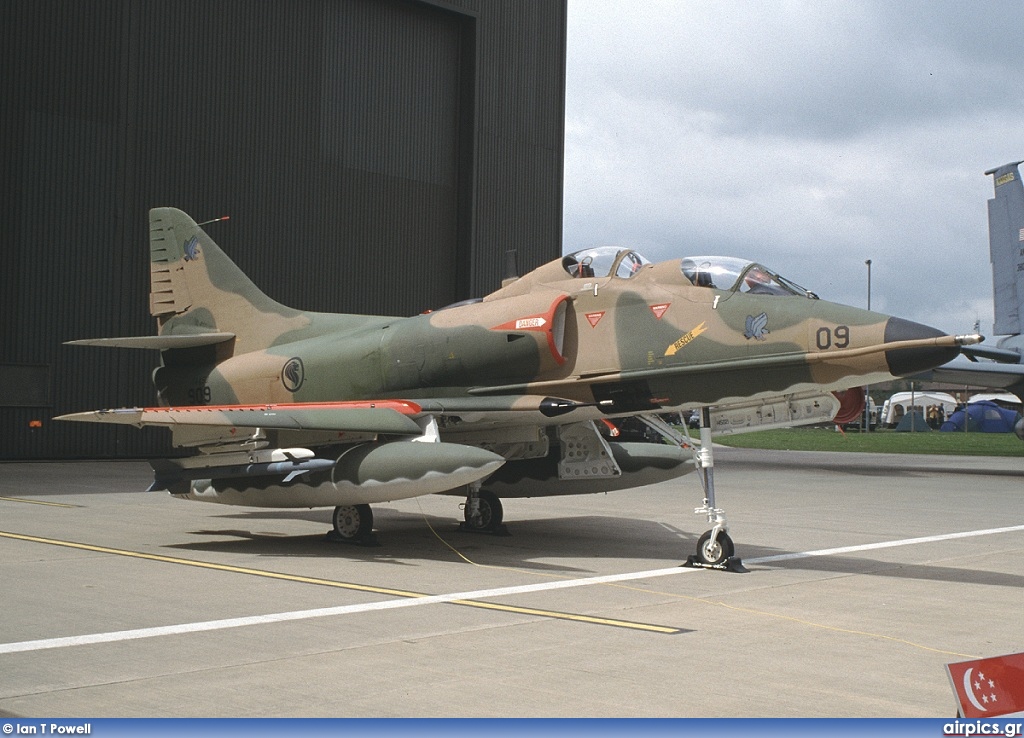 909, Douglas TA-4SU Super Skyhawk, Republic of Singapore Air Force