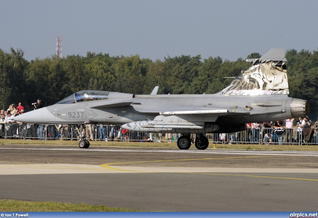 9237, Saab JAS 39C Gripen, Czech Air Force