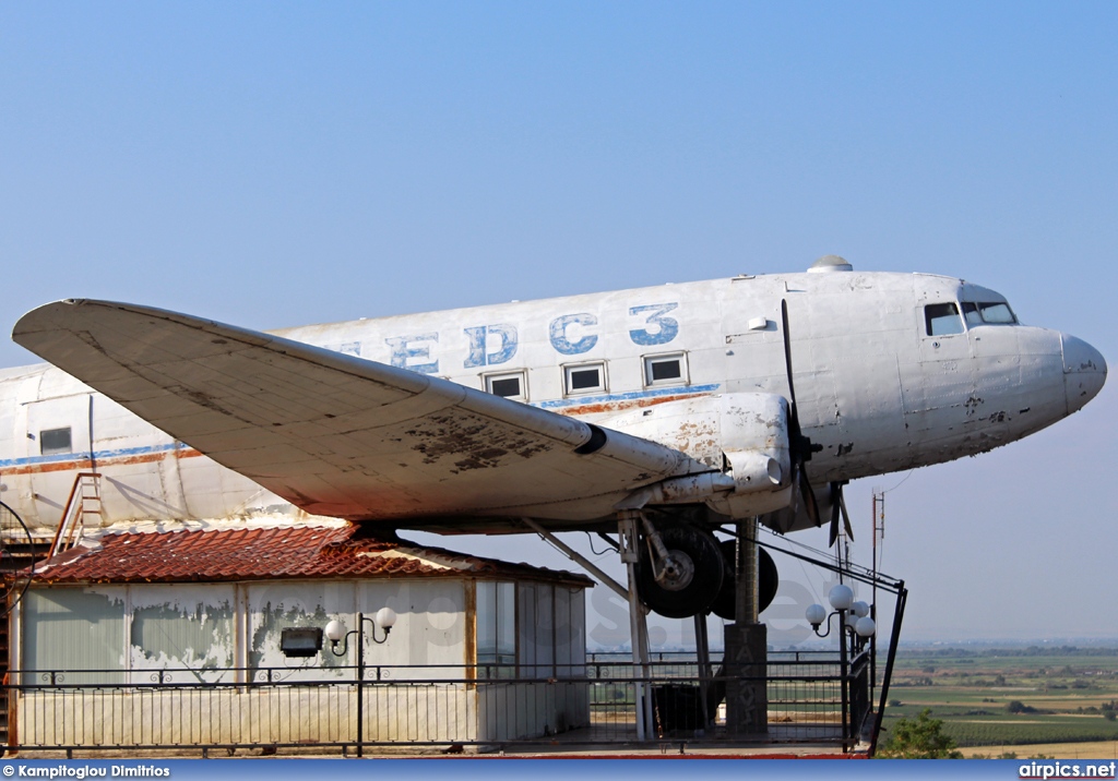 92641, Douglas C-47A Skytrain, Private