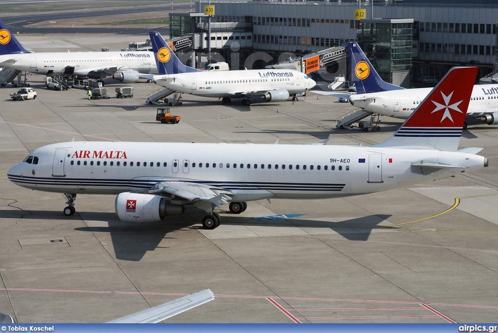 9H-AEO, Airbus A320-200, Air Malta