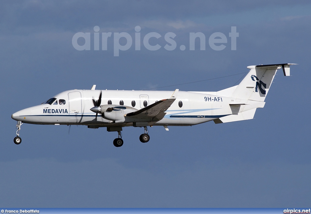 9H-AFI, Beechcraft 1900-D, Medavia