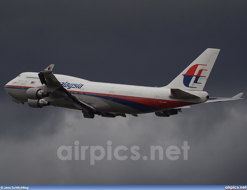 9M-MPH, Boeing 747-400, Malaysia Airlines