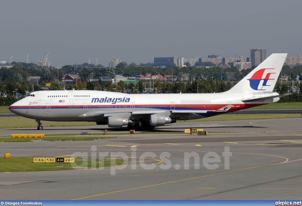 9M-MPO, Boeing 747-400, Malaysia Airlines