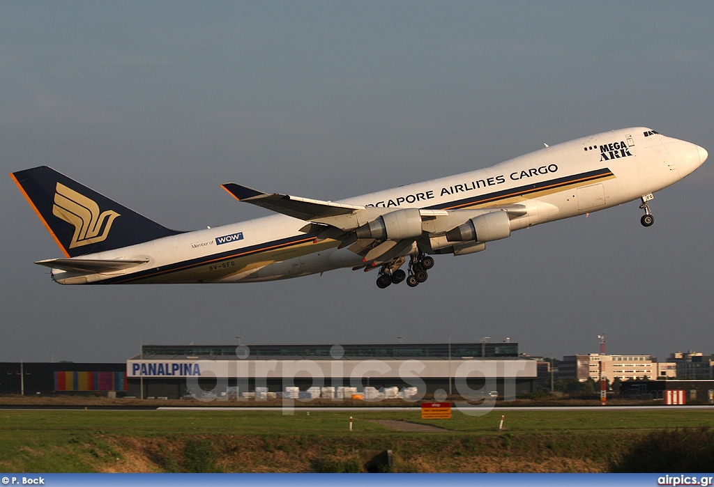 9V-SFG, Boeing 747-400F(SCD), Singapore Airlines Cargo