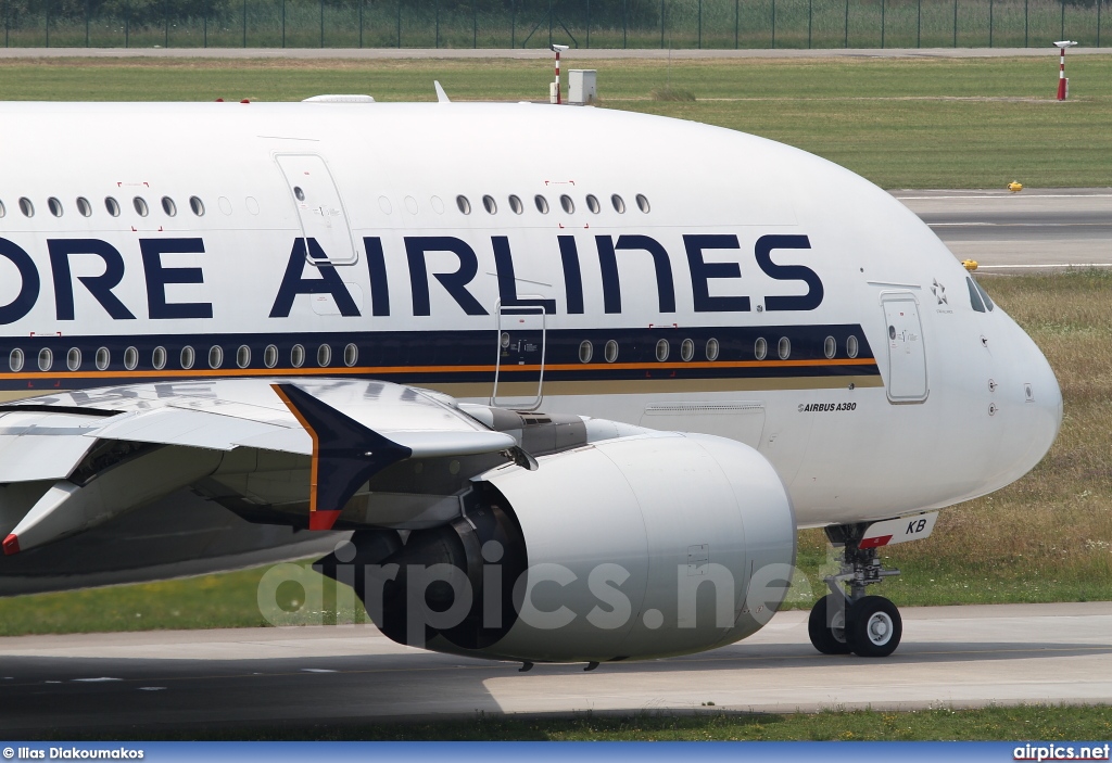 9V-SKB, Airbus A380-800, Singapore Airlines