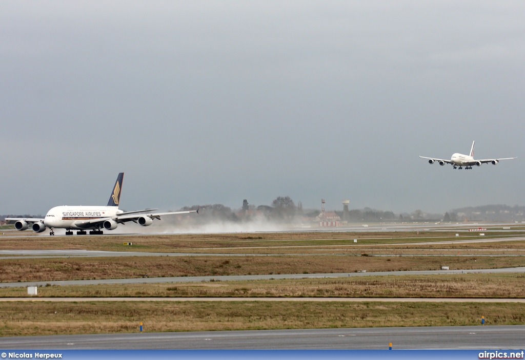 9V-SKD, Airbus A380-800, Singapore Airlines