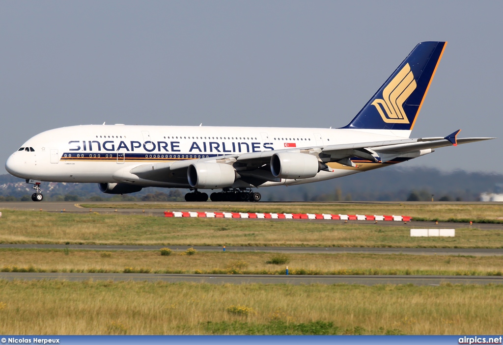 9V-SKF, Airbus A380-800, Singapore Airlines