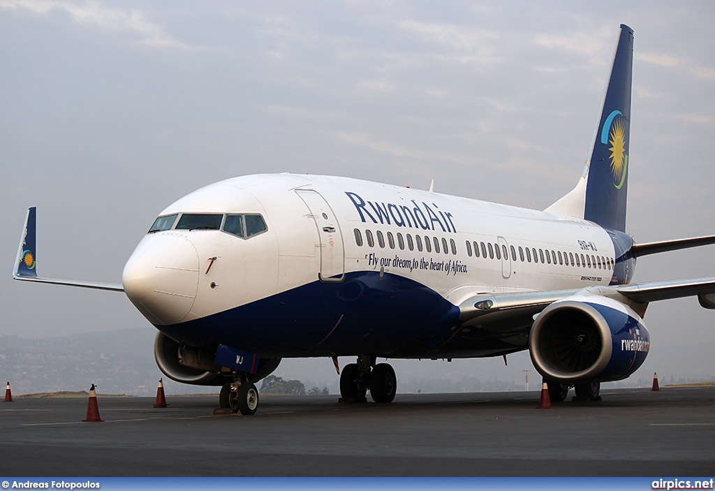 9XR-WJ, Boeing 737-700, Rwandair