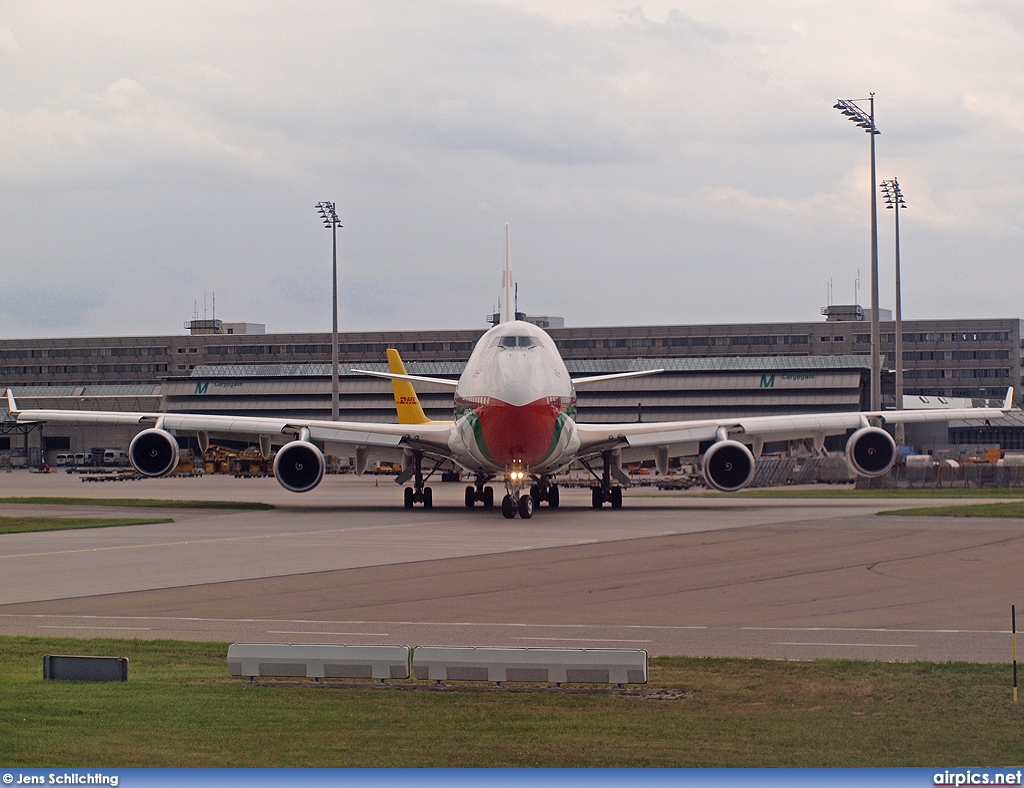 A4O-OMN, Boeing 747-400, Oman Royal Flight