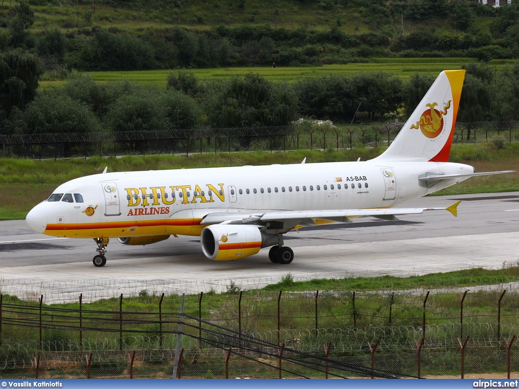 A5-BAB, Airbus A319-100, Bhutan Airlines