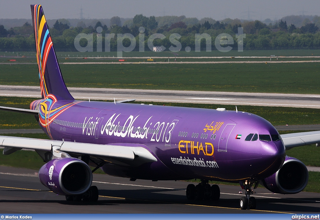 A6-AFA, Airbus A330-300, Etihad Airways