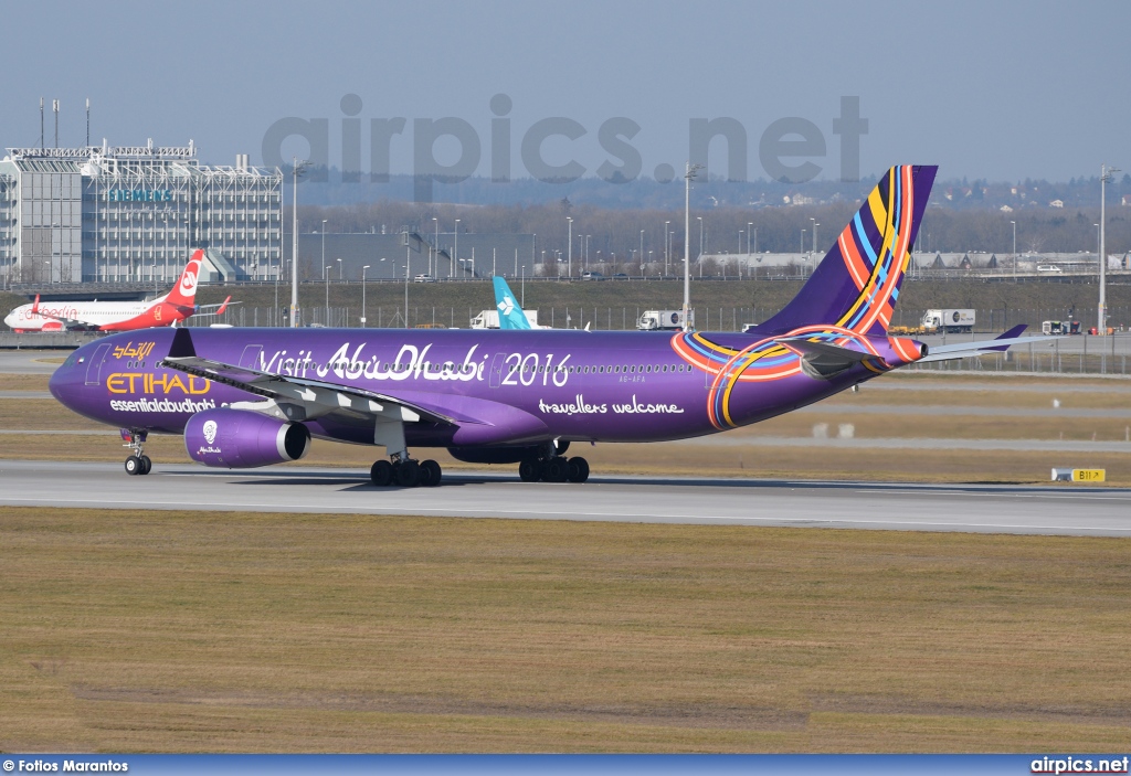 A6-AFA, Airbus A330-300, Etihad Airways