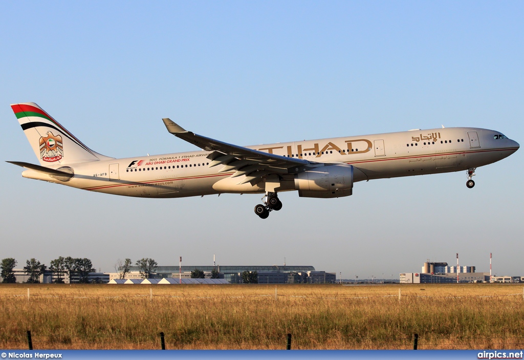 A6-AFB, Airbus A330-300, Etihad Airways