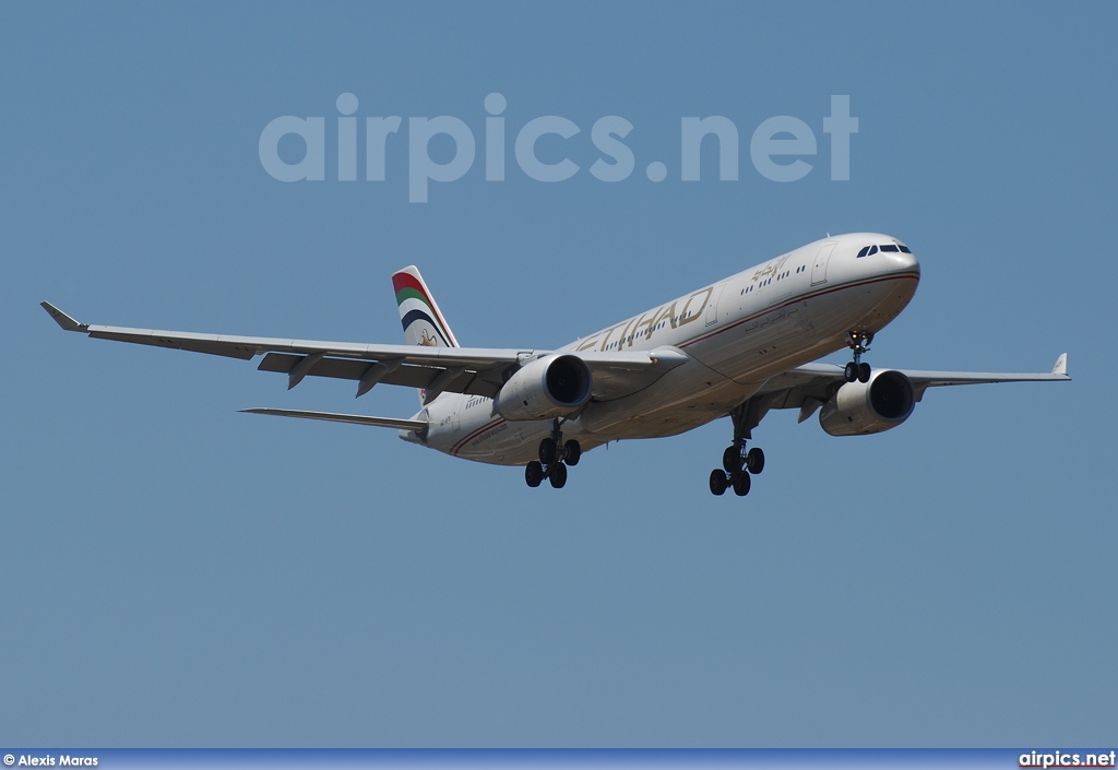 A6-AFB, Airbus A330-300, Etihad Airways