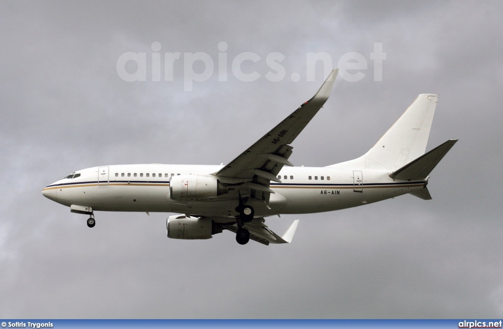 A6-AIN, Boeing 737-700/BBJ, Royal Jet
