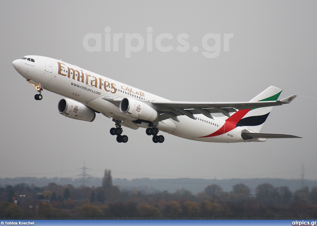 A6-EAH, Airbus A330-200, Emirates