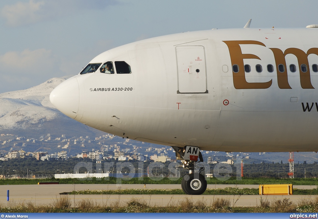 A6-EAN, Airbus A330-200, Emirates