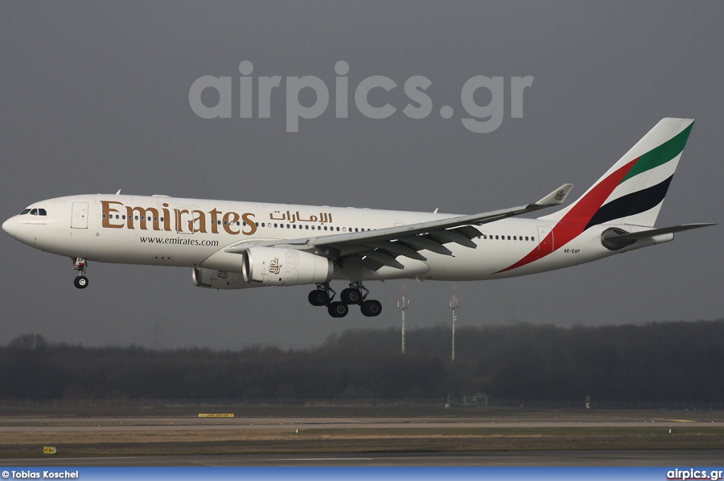 A6-EAP, Airbus A330-200, Emirates