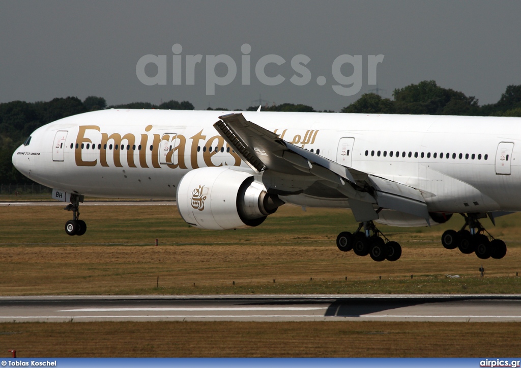 A6-EBH, Boeing 777-300ER, Emirates