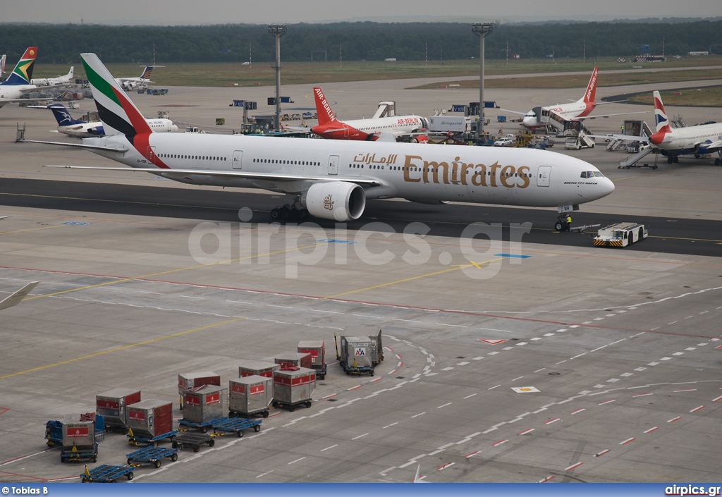 A6-EBR, Boeing 777-300ER, Emirates