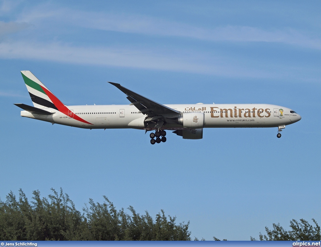 A6-ECM, Boeing 777-300ER, Emirates