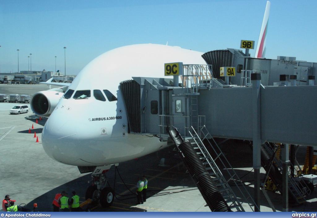 A6-EDA, Airbus A380-800, Emirates